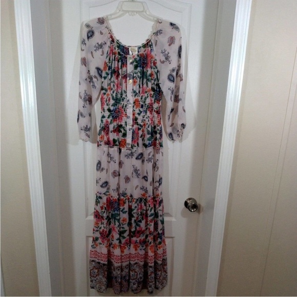 Veronica Multi Floral Block Print Off-the-Shoulder Tiered Maxi Dress NWT Small - Picture 5 of 7